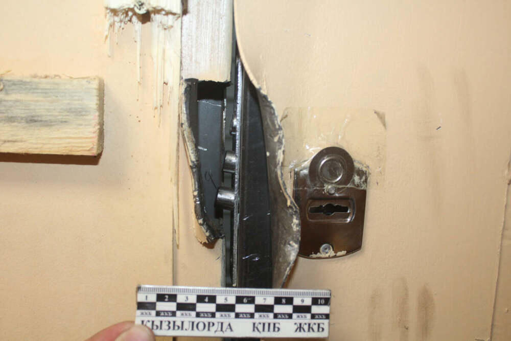 В Кызылорде задержали мародеров, похитивших из ломбарда золотые изделия на 300 млн тенге . Фото: Polisia.kz