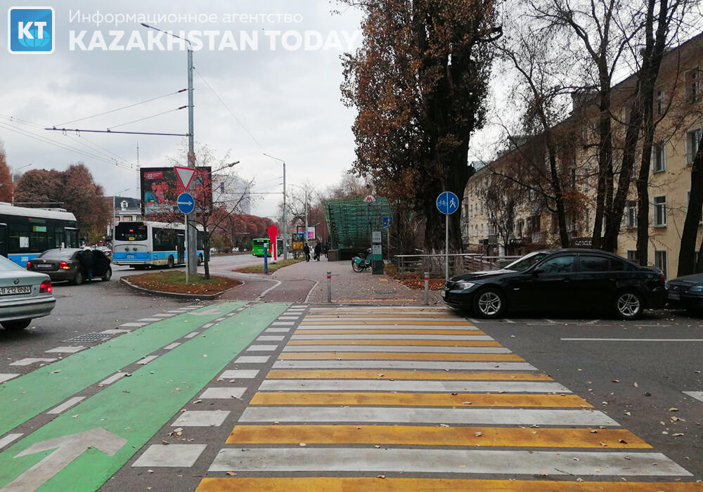 В Алматы появятся велосветофоры