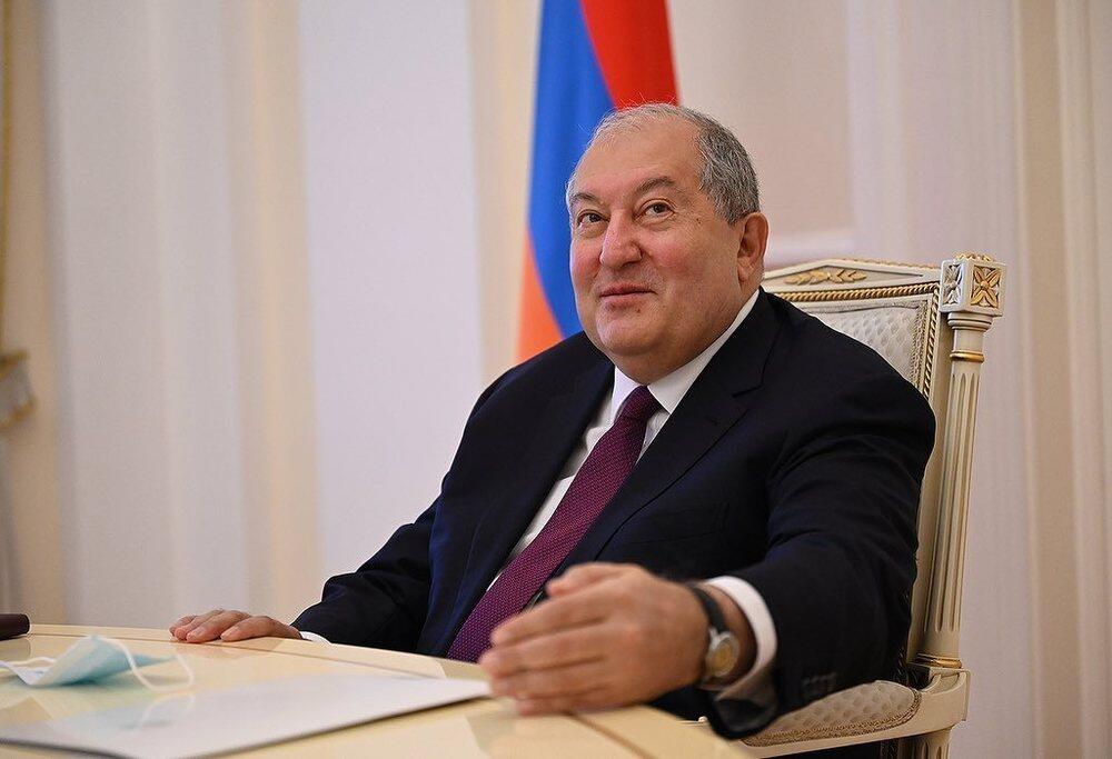 Официально прекращены полномочия президента Армении 