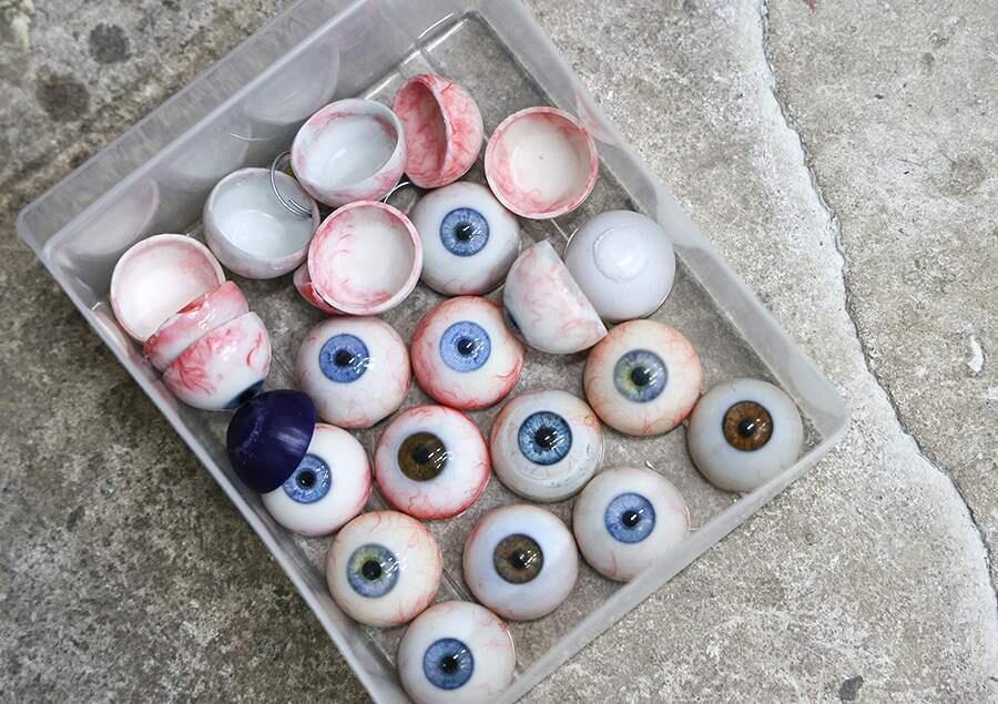 Дорогой друг: как делают человекоподобных роботов. Фото: iz.ru. Цвет глаз могут подобрать любой