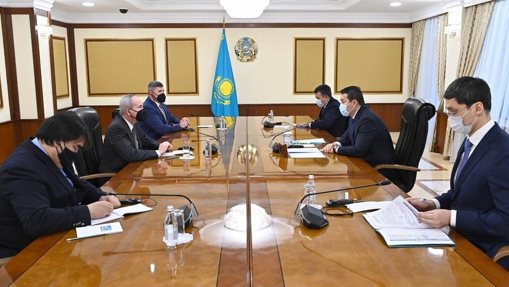Будущее расширение Карачаганакского проекта обсудил Смаилов с представителями Chevron 