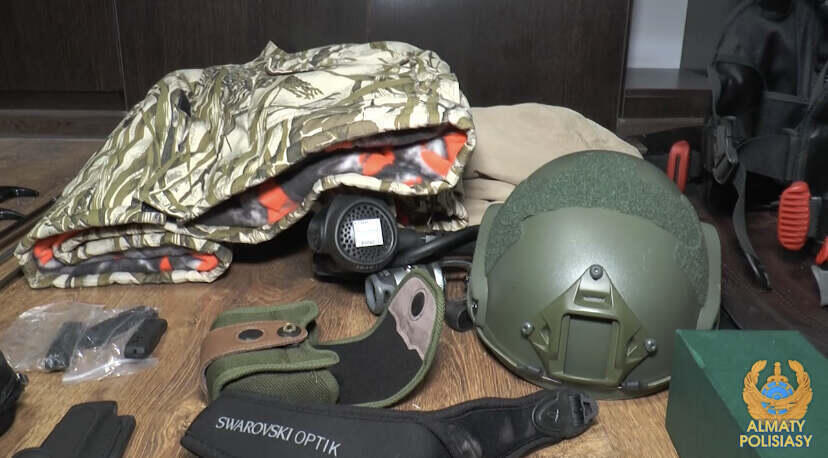 Ограбивших оружейный магазин мародеров задержали в Алматы