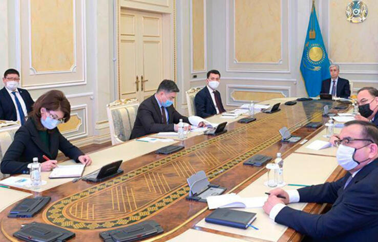 Токаев поручил руководству Алматы навести порядок на рынке "Алтын Орда"
