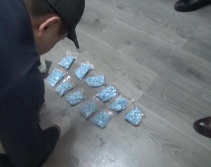 В Нур-Султане задержаны девушки, наладившие производство и оптовый сбыт синтетических наркотиков