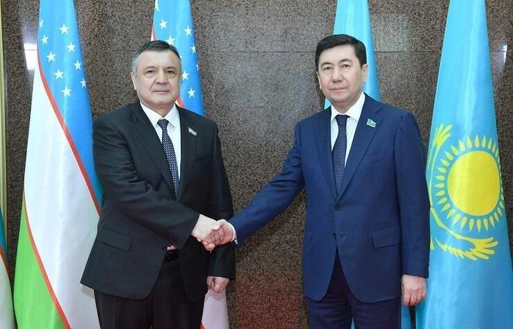 Kazakhstan, Uzbekistan ink agr't on inter-parliamentary cooperation council establishment
