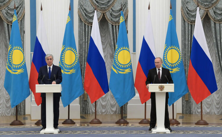 Токаев и Путин подвели итоги прошедших в Москве переговоров