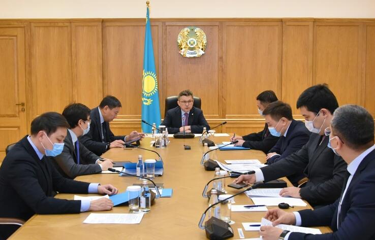 Цены на продовольствие, возмещение убытков бизнесу: Султанов провел совещание в Алматы