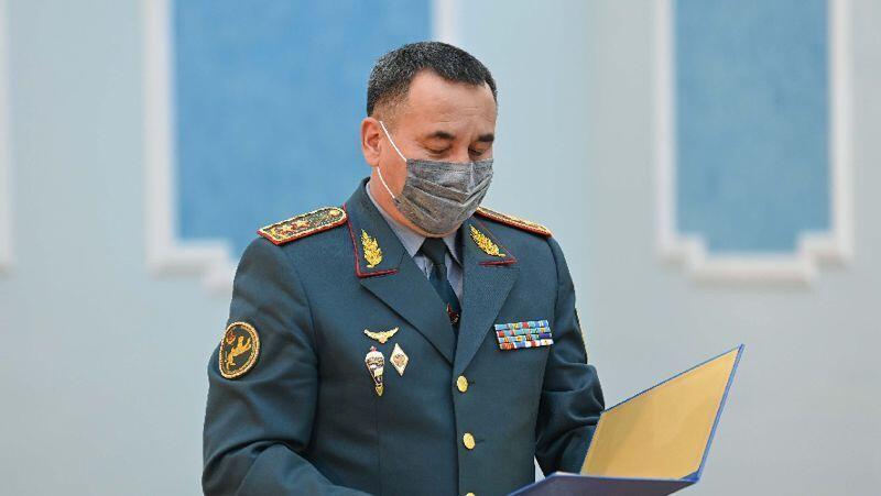 По делу о бездействии власти задержан экс-министр обороны РК