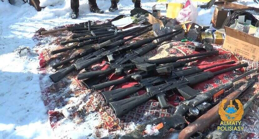 Беременная женщина участвовала в ограблении оружейного магазина во время январских беспорядков