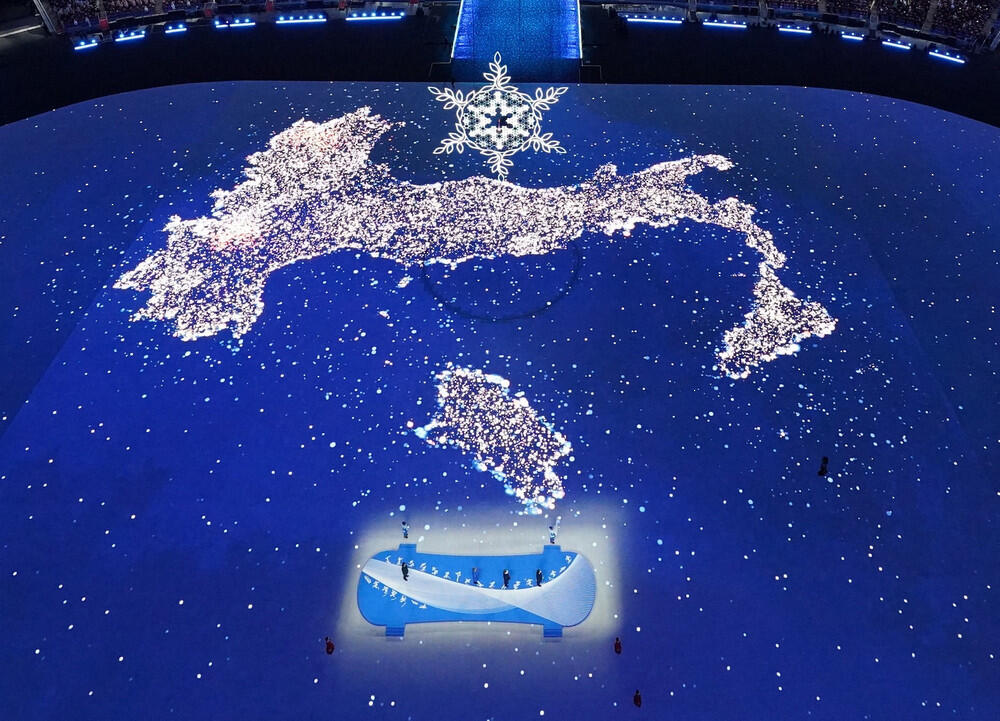 Лучшие фотографии церемонии закрытия зимних Олимпийских игр в Пекине. Фото: gazeta.ru