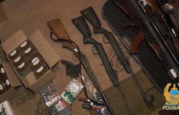 Полиция провела две спецоперации по задержанию грабителей оружейных магазинов в Алматы 