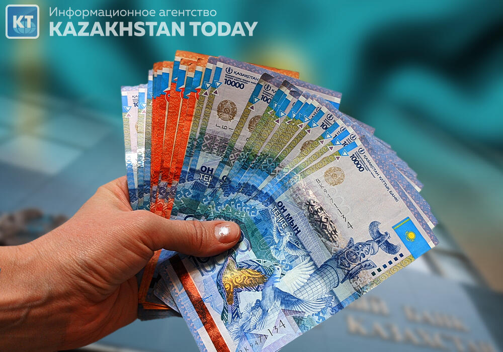 Правительство начислит компенсацию на вклады казахстанцев в тенге