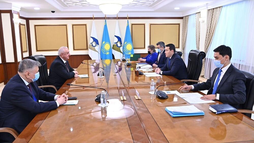 Смаилов: взаимная торговля Казахстана с партнерами по ЕАЭС выросла на 37,5% 