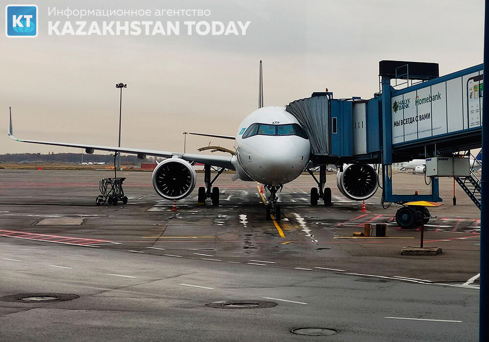 Первый самолет для эвакуации казахстанцев вылетел в Польшу