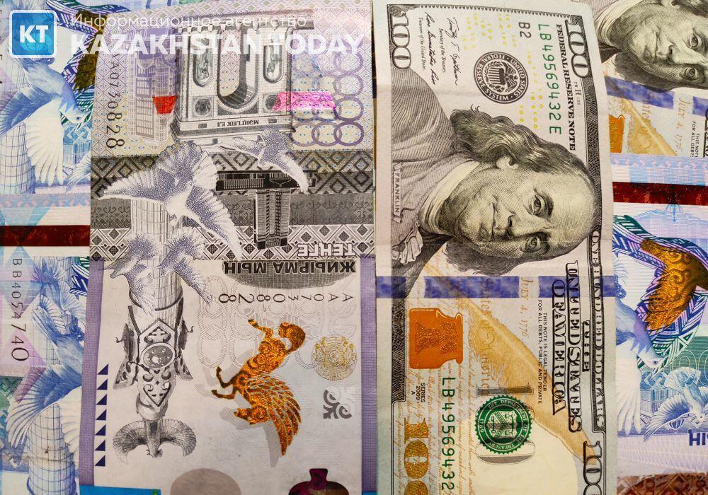 Доллар вновь резко подорожал в Казахстане