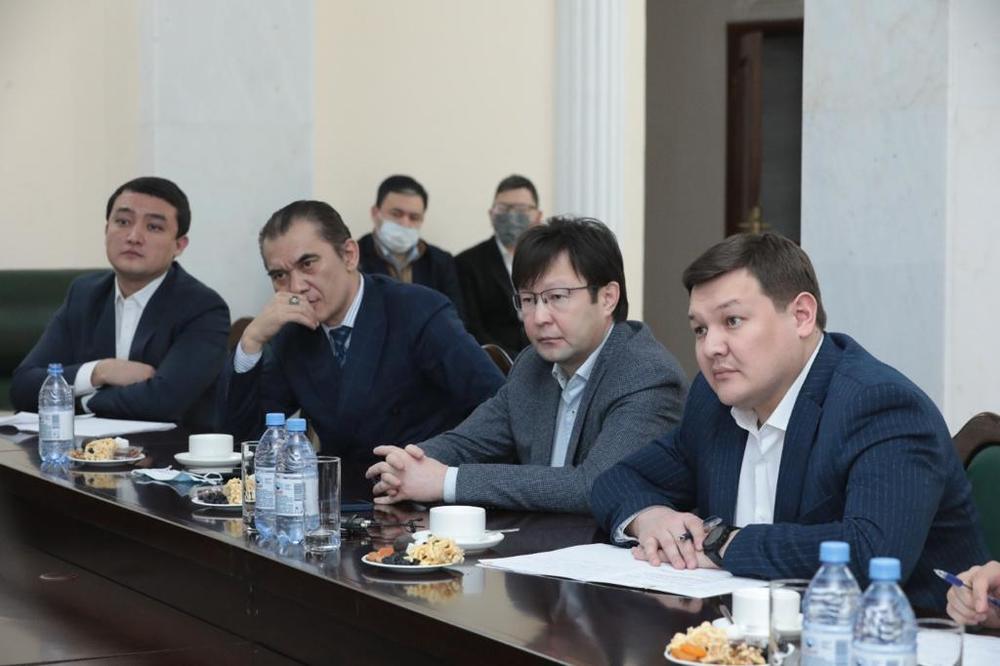 Асхат Оралов в Алматы: приоритетом Amanat остается исполнение предвыборных обещаний. Фото: пресс-службы партии Amanat
