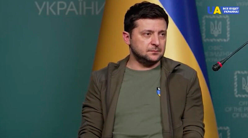 Зеленский покинул Украину 