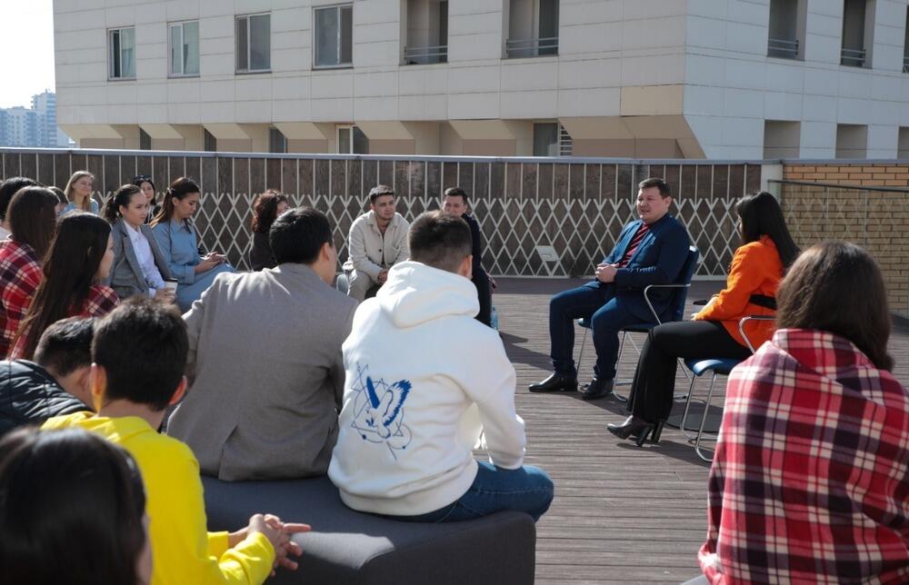 Партия AMANAT проконтролирует исполнение поручений президента в Алматы - Оралов . Фото: Amanat