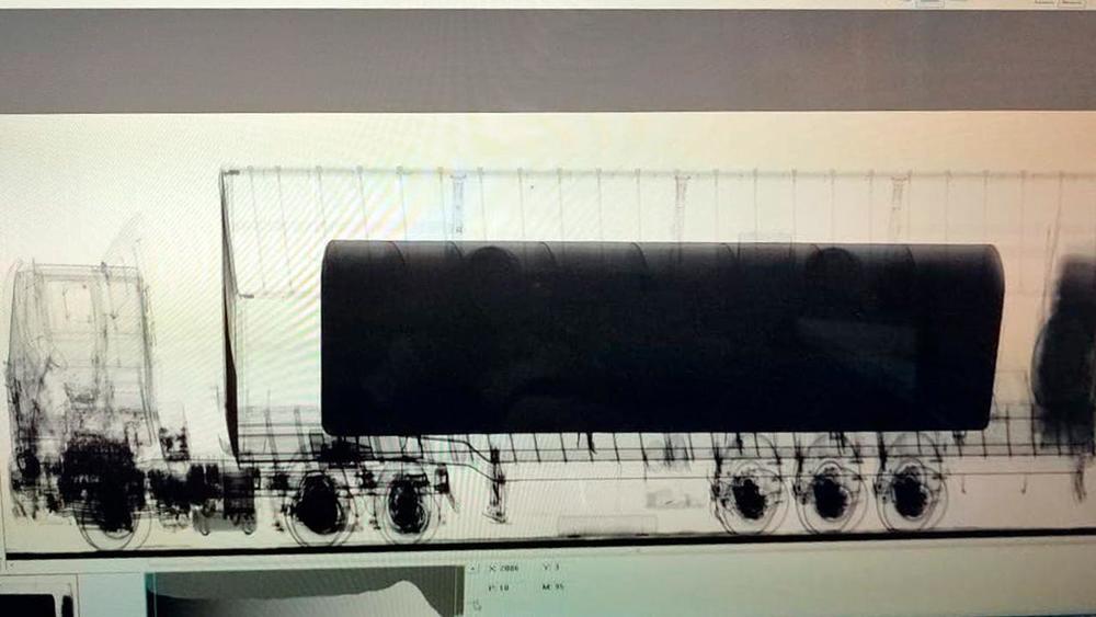 Нелегальный вывоз 80 тонн ГСМ предотвращен на казахстанско-кыргызской границе. Фото: Пограничная служба КНБ РК