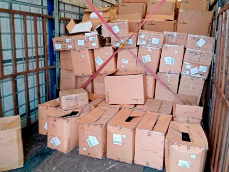 Казахстанские пограничники предотвратили попытку вывоза оборудования для майнинга на 80 млн тенге. Фото: КНБ РК