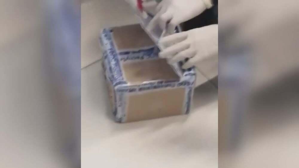 В зарубежной посылке обнаружен килограмм синтетических наркотиков