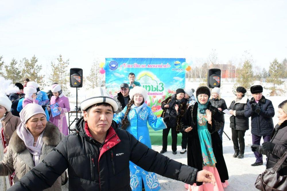 Народные гуляния "Ұлы Дала мекенім!" в честь Наурыз мейрамы прошли в Кокшетау. Фото: УВП Акмолинской области 