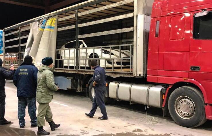 Шесть иномарок пытались незаконно ввезти в Казахстан из Узбекистана