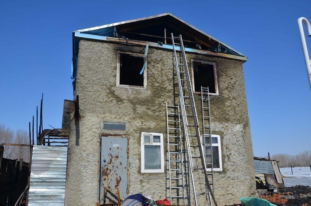 Четыре человека погибли при пожаре в Костанае. Фото: instagram/qostanai_tjd