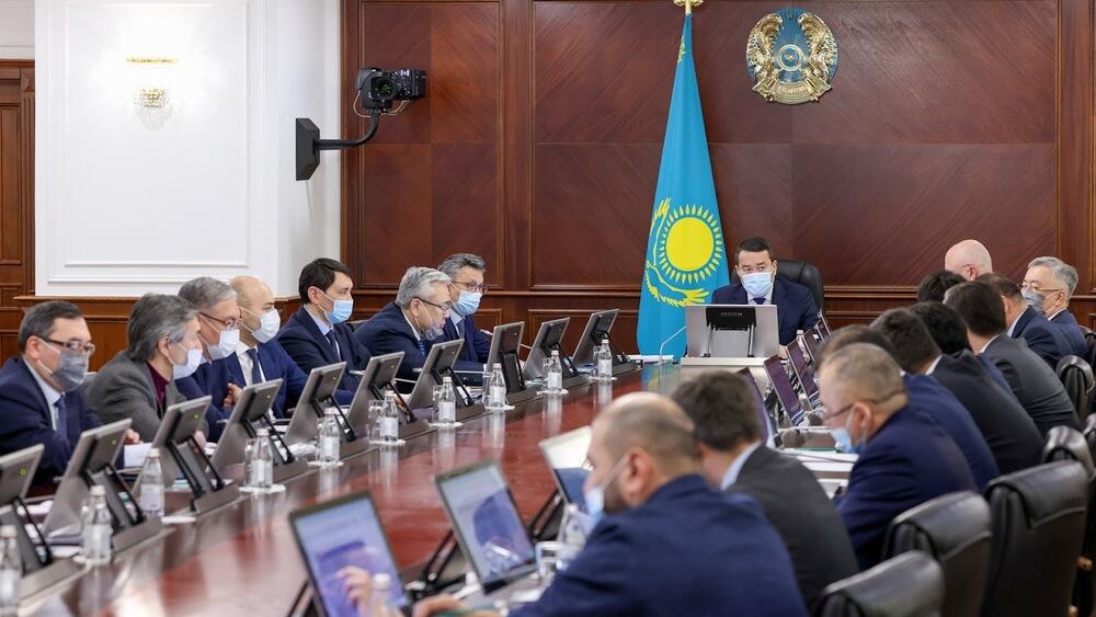 В правительстве сообщили об отсутствии простоев казахстанских грузов на границах КНР и Беларуси