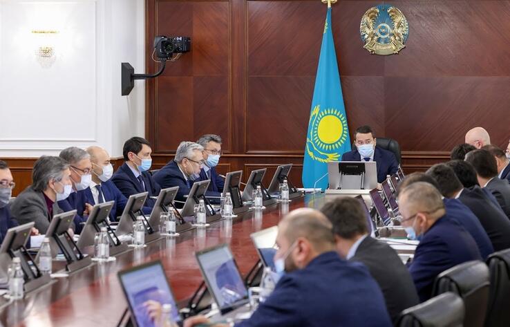 В правительстве сообщили об отсутствии простоев казахстанских грузов на границах КНР и Беларуси