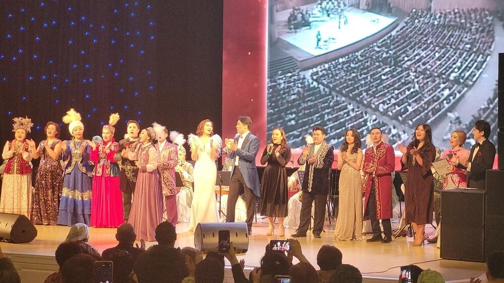 К 100-летию Розы Баглановой в Кокшетау прошел праздничный концерт