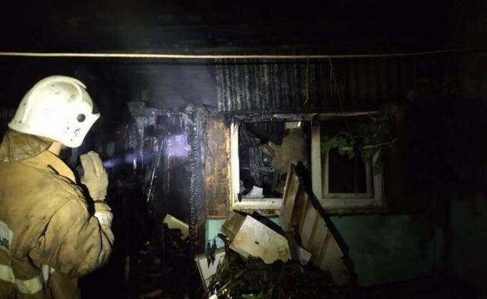 Житель Кокшетау погиб, разжигая костер в своем доме. Фото: ДЧС Акмолинской области