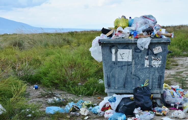 Мажилисмены призвали провести срочную проверку соблюдения экотребований на мусорных полигонах страны