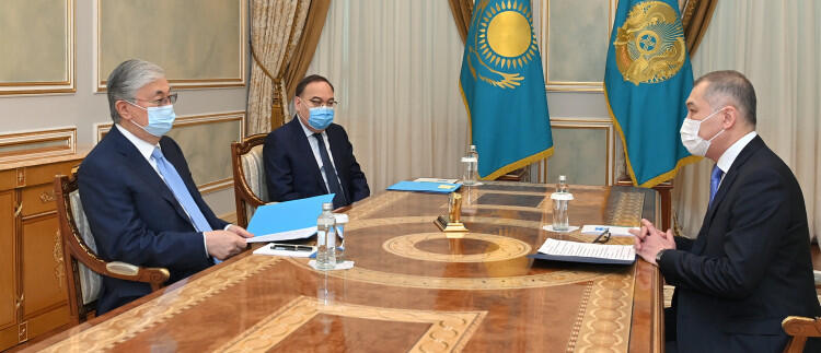 Токаев принял вновь назначенного посла Казахстана в КНР