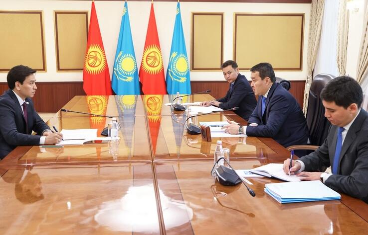 Премьер-министр РК провел встречу с послом Кыргызстана 