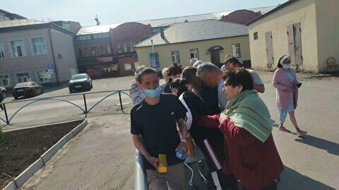 В Петропавловске пришлось эвакуировать пациентов больницы из-за звонка о заложенной бомбе . Фото: Sputnik
