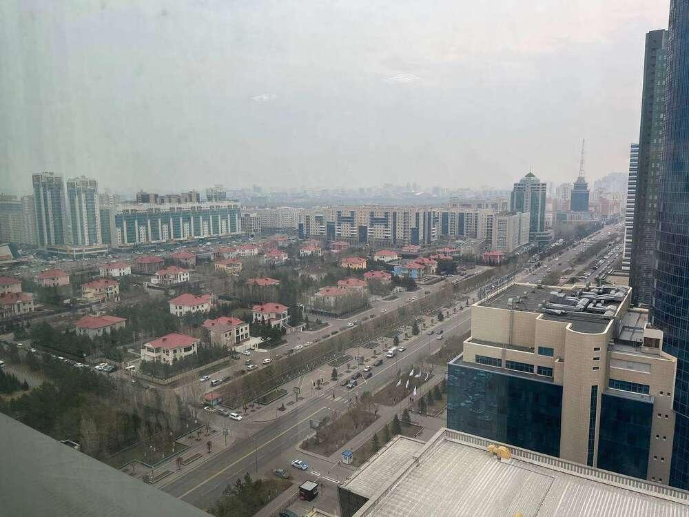 Nur-Sultan covered with smoke. Possible causes named