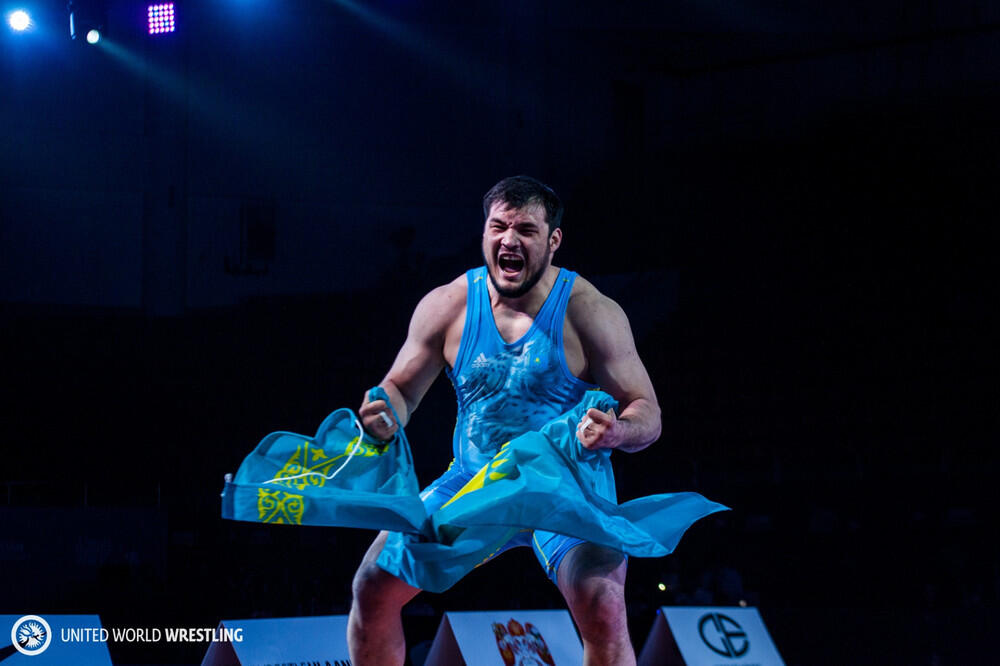 Казахстан завоевал девять медалей на чемпионате Азии по греко-римской борьбе