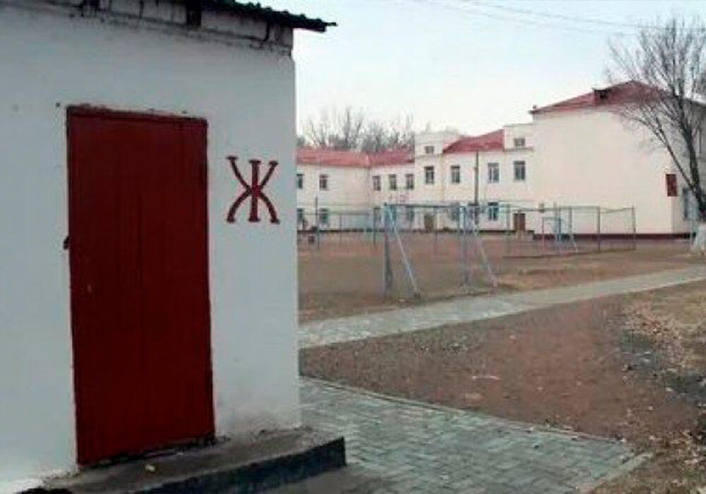 Порядка 50 уличных туалетов остаются в школах Казахстана