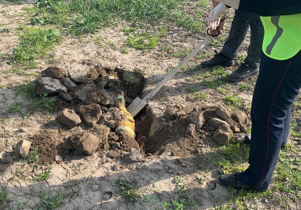 Алматыда қаңтар айында ұрланған қарумен кезекті қойма табылды. Сурет: facebook/Қанат Таймерденов