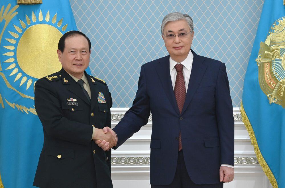 Президент РК принял министра обороны КНР 
