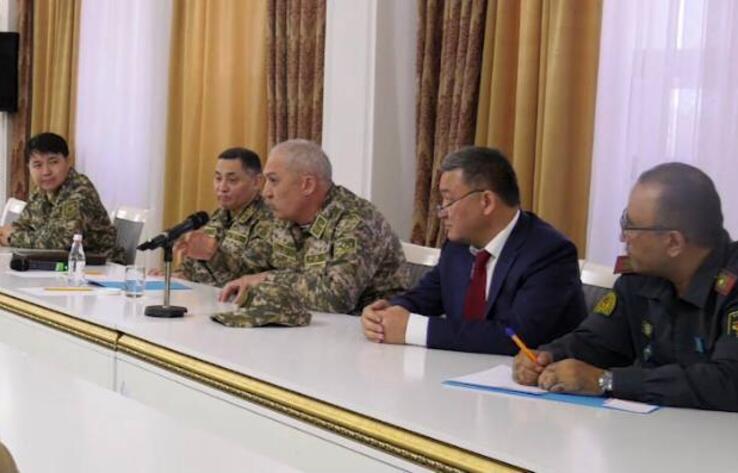 Министр обороны встретился с предпринимателями по проблемным вопросам АО "Эскери Курылыс"