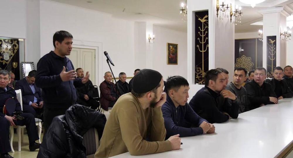 Министр обороны встретился с предпринимателями по проблемным вопросам АО "Эскери Курылыс". Фото: МО РК