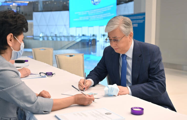 Президент РК принял участие в выборах депутата мажилиса от АНК 