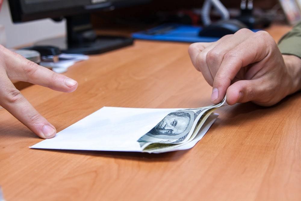 Более чем на четверть выросло число коррупционных преступлений в Казахстане за год