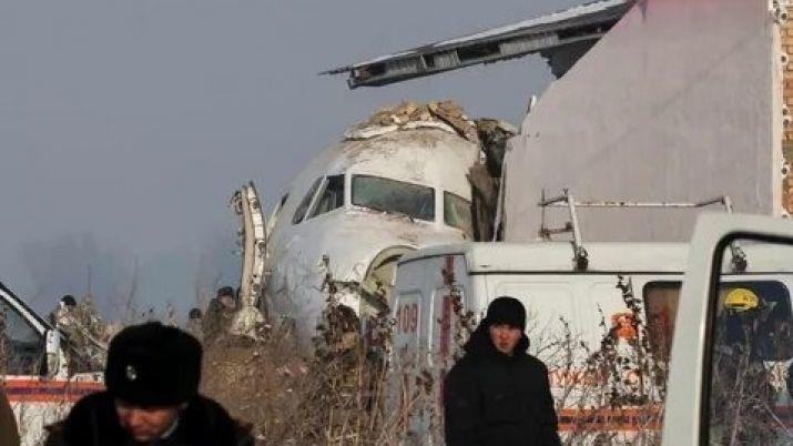 Названа причина крушения самолета авиакомпании Bek Air под Алматы