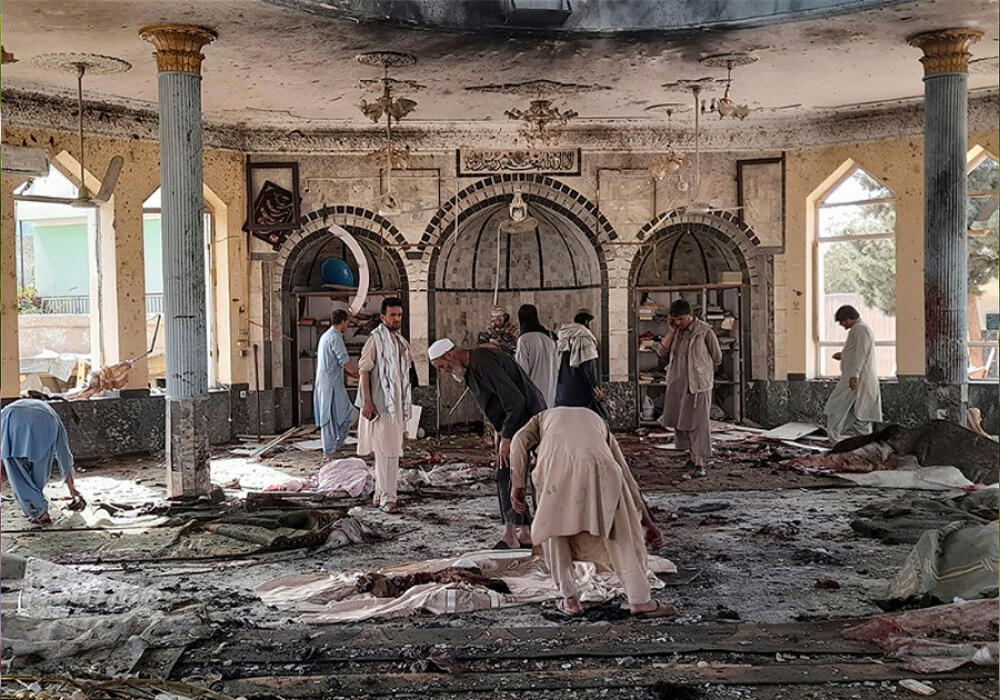 СМИ: более 50 человек погибли при взрыве в мечети Кабула