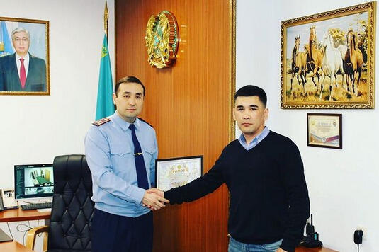 Сверток с наркотиками нашел в канализационном люке житель Нур-Султана