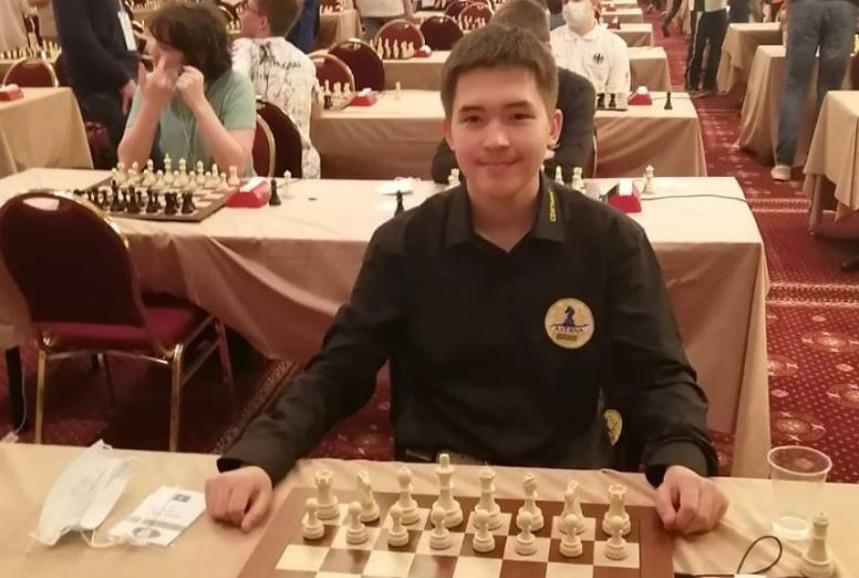 Kazakhstani chess prodigy wins World Youth U18 Rapid Championships title