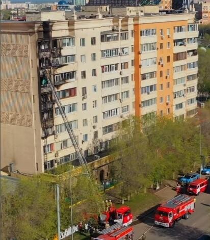 В результате пожара в одной из многоэтажек Актобе эвакуировано 60 человек